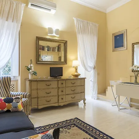 Ara Pacis Elegant Flat * Roma