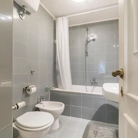 Ara Pacis Elegant Flat Lägenhet