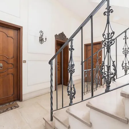 Ara Pacis Elegant Flat Lägenhet